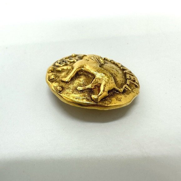 CHANEL vintage round lion Accessories with rice Earrings Metal Gold - Picture 4 of 9